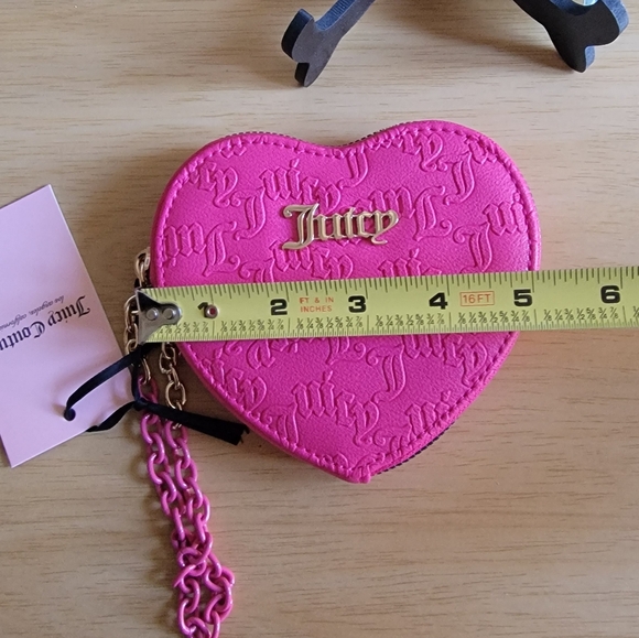JUICY COUTURE Pink Heart Zip Around Wristlet - Picture 7 of 7